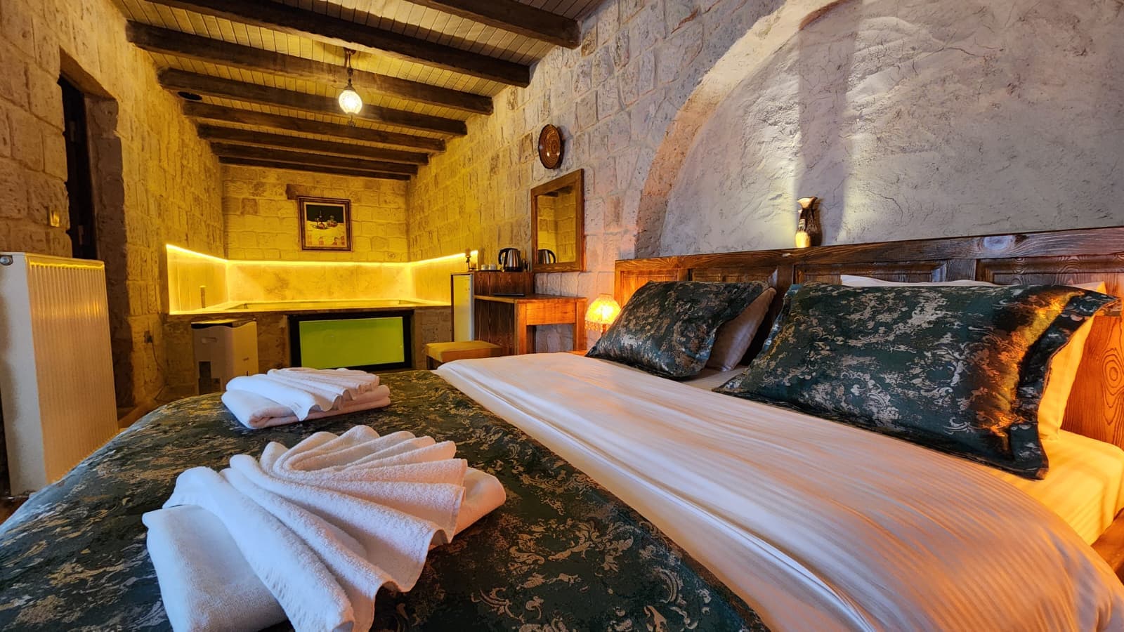 Havuzlu King Suit - Görsel 10